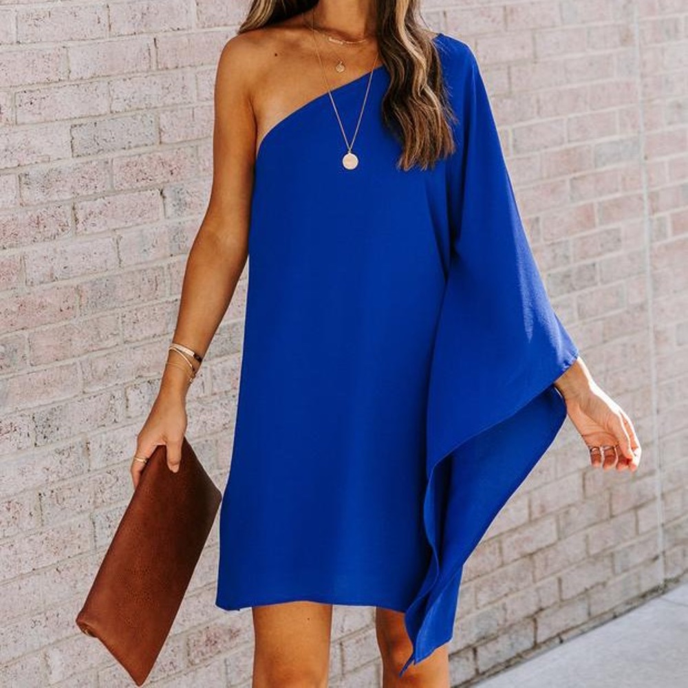 SIDE TO SIDE ONE SHOULDER STATEMENT DRESS